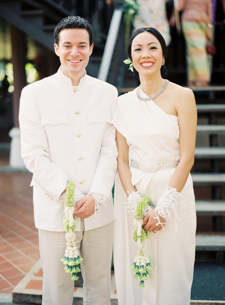 thai male wedding outfit