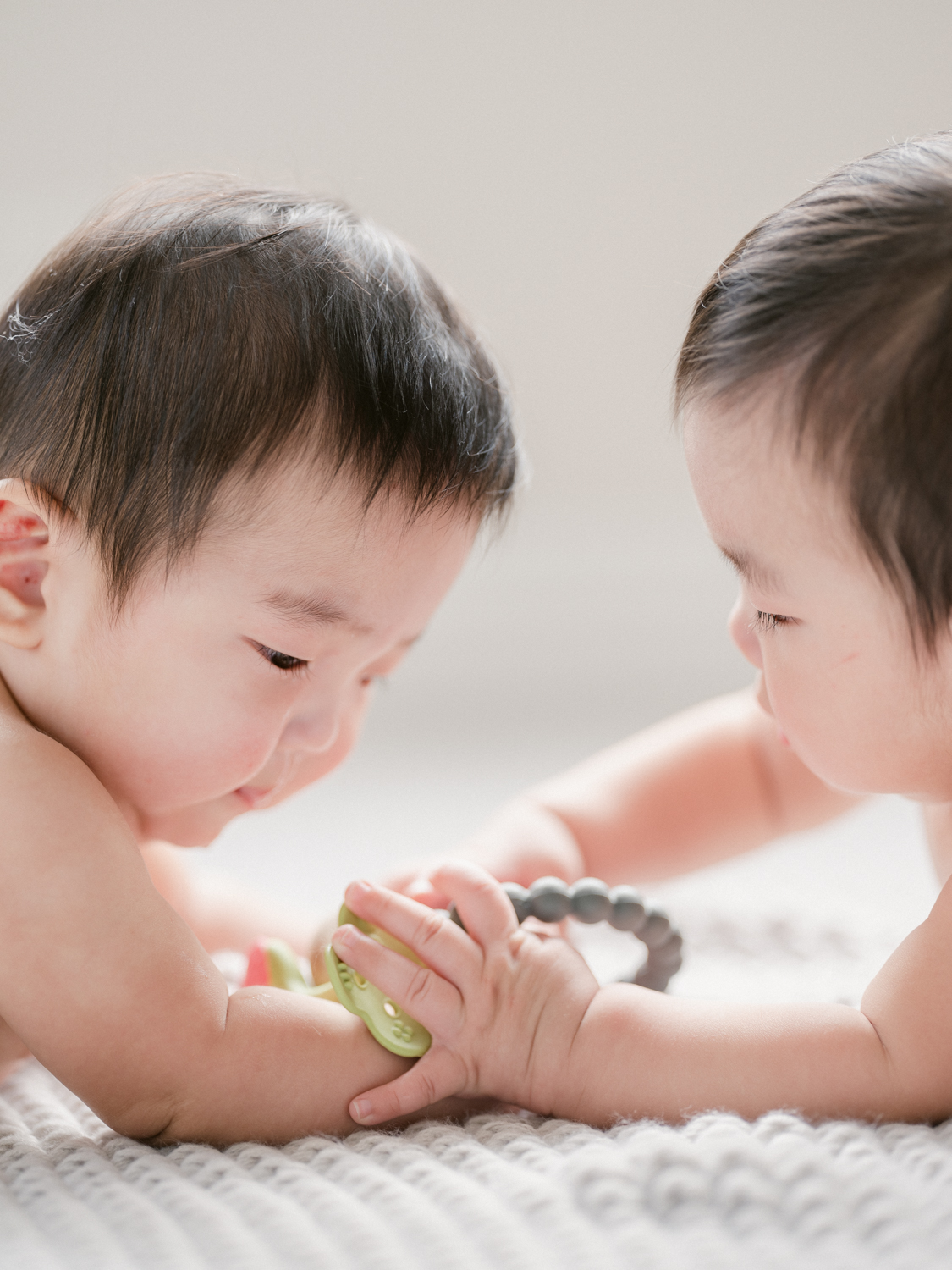 6 Month Twin Photo Ideas